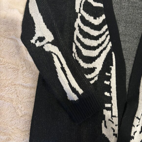 Skeleton Cardigan - Picture 2 of 2